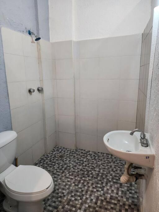 Small Studio Apt 5Min To Dt! Zihuatanejo Extérieur photo