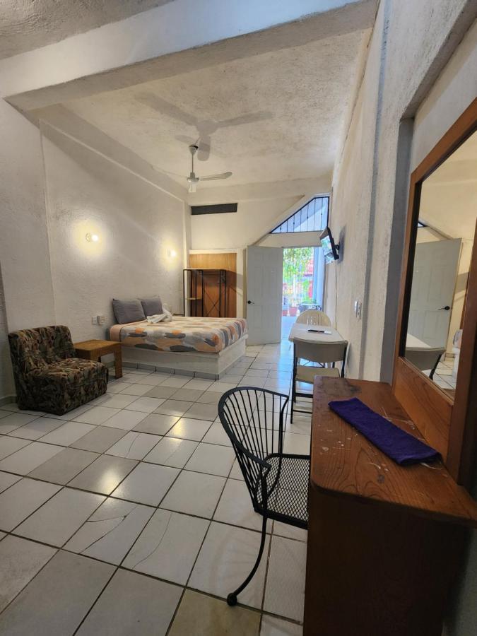 Small Studio Apt 5Min To Dt! Zihuatanejo Extérieur photo